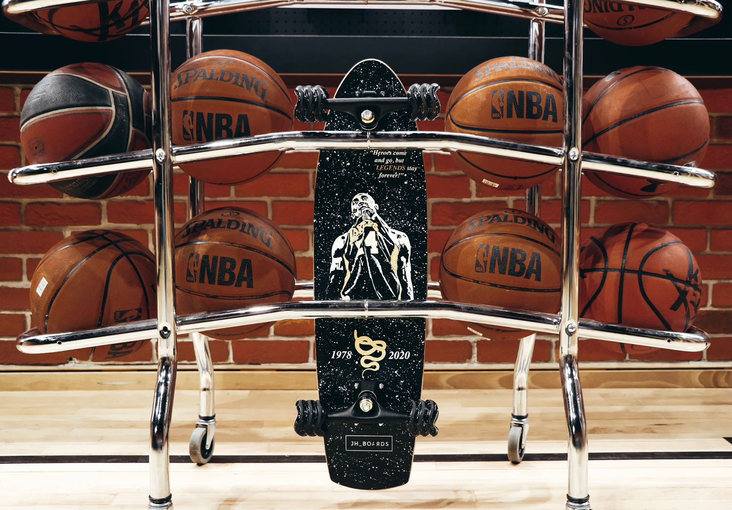 A golden homage to Kobe Bryant